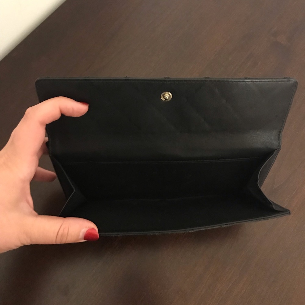Authentic Black Chanel Wallet - Picture 4 of 12